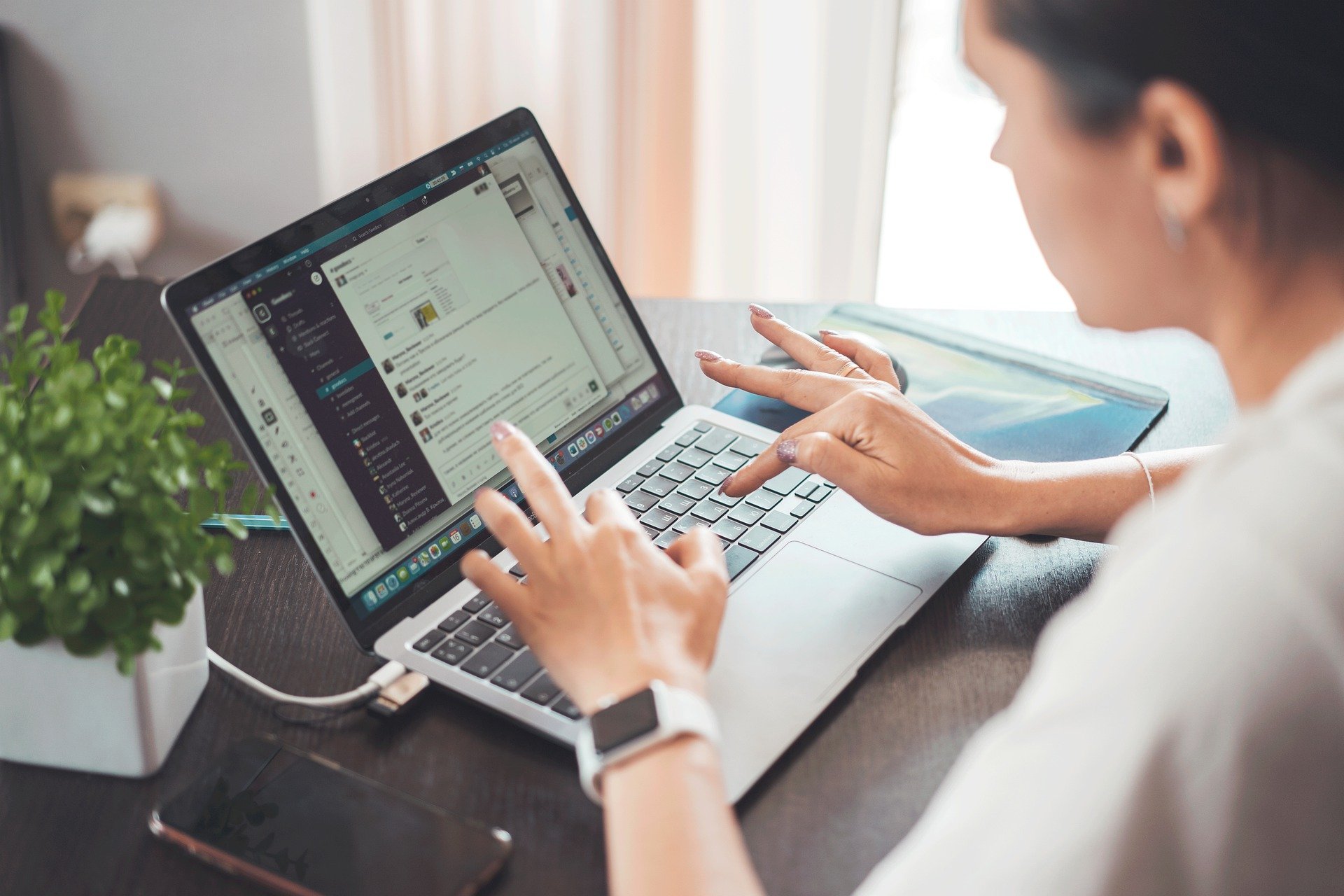 Le télétravail est devenu une réalité pour plus d'employés que jamais. L'ADN de la FTCAQ vous présente des moyens de l'apprivoiser